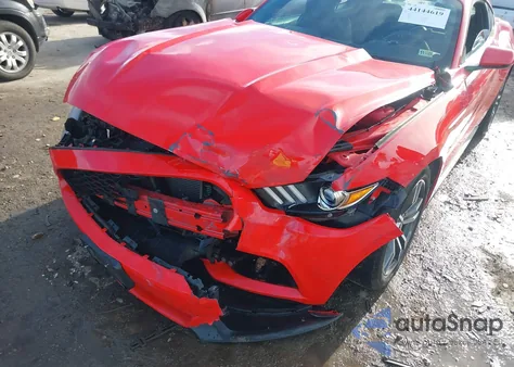 2015 Ford Mustang Ecoboost z USA, uszkodzony, nr VIN 1FA6P8TH2F5433021